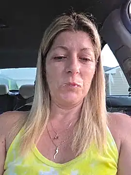 NikkiBlisss webcam