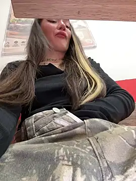 SaintSquirt webcam