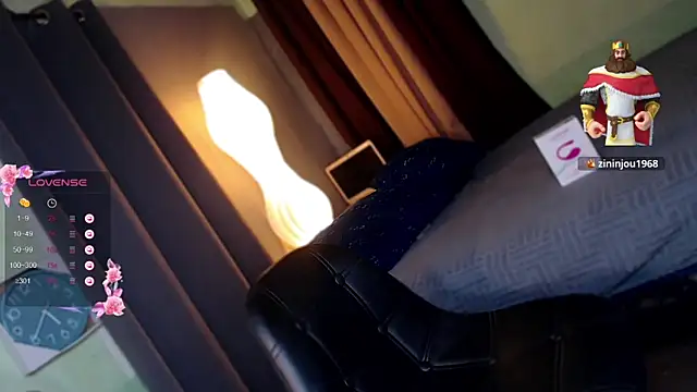 Creamycum_celinexx webcam
