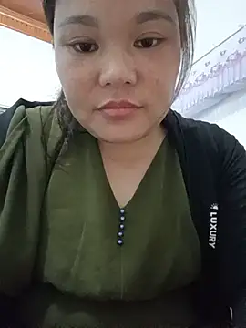 Holy-mi live cam on StripChat