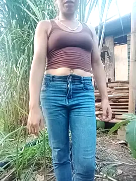 Bella-lynlyn webcam
