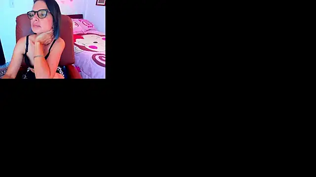 BrianaGarner webcam