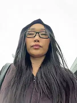 trytomakememoam webcam