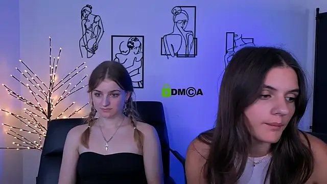 lisa_dark_ webcam