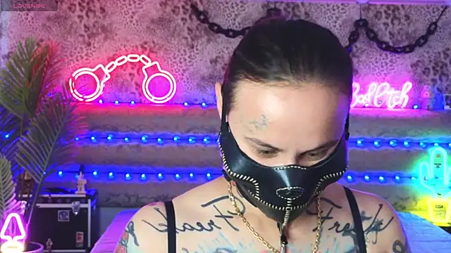 Cool_Freak_ webcam