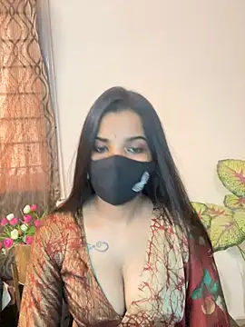 its_ur_flora live cam on StripChat