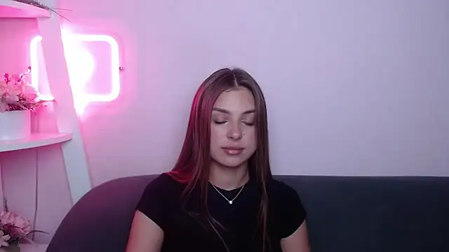 MilanaAngelAs webcam