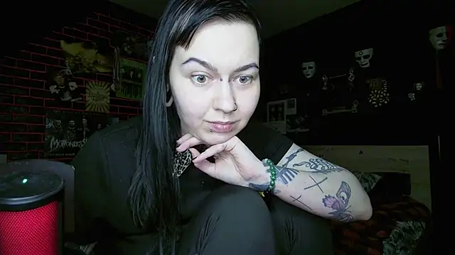 MessalinaOfficial webcam