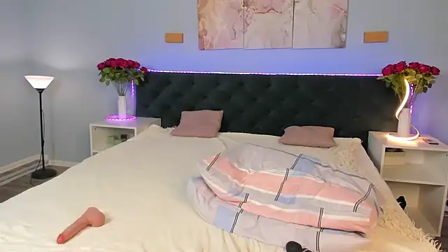 Mary_Wester webcam