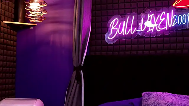 bull_vixen2001 webcam