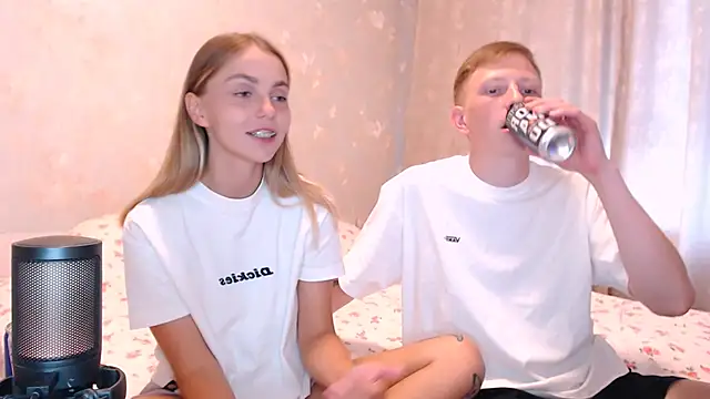 juliaanddima webcam