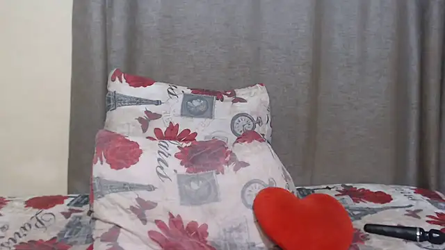 ScarlettNoire webcam