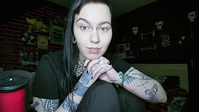 MessalinaOfficial webcam