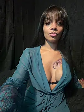 rakiyahcharms
