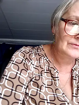 irinamaux live cam