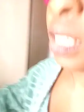 YummyBoobs_ live cam on StripChat