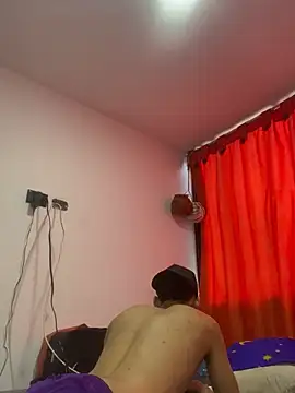 yoskingg live cam on StripChat