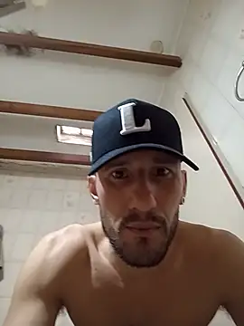 UruUru12 live cam on StripChat