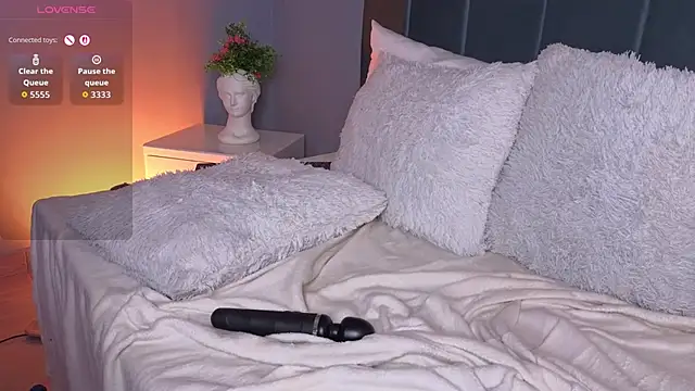 ninna_curly webcam