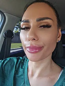 KatiaDivine webcam