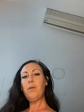 GoddessChloeAtreides live cam on StripChat