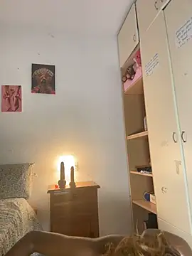 Nina_Velveta