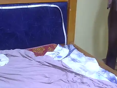 Freshly_Tina webcam