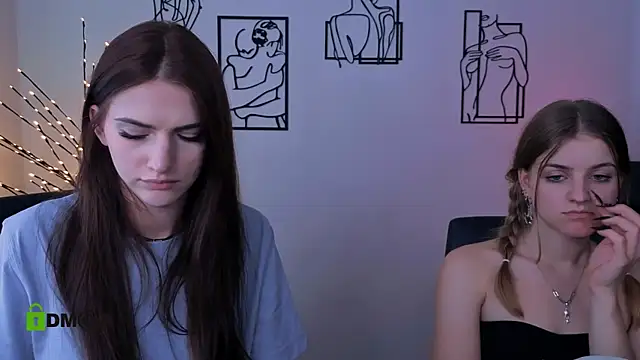 lisa_dark_ webcam