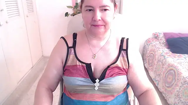 leonela_69 webcam