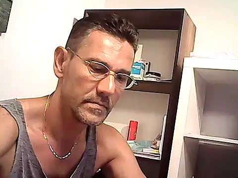 mastercharisma35 webcam