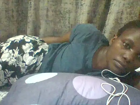 tina_2030 webcam
