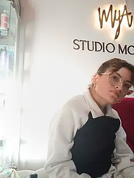 Emily_fiori webcam
