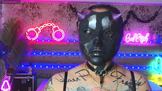 Cool_Freak_ webcam