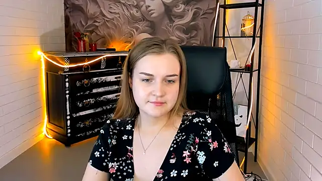 LissaTelor webcam
