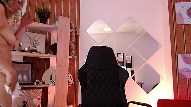 milfsecret69 webcam