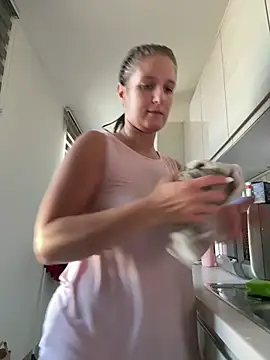 jennifer11772 live cam on StripChat