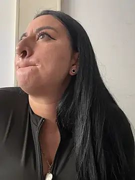 Abril_Luv webcam