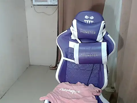 Ur_Goddes_Barbie webcam
