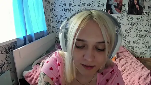 AriaArina live sex cam