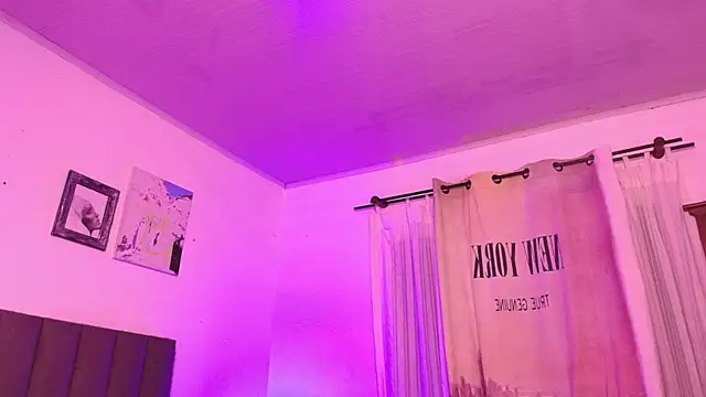 Varya_Ferreira webcam