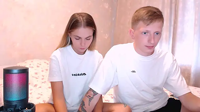 juliaanddima webcam