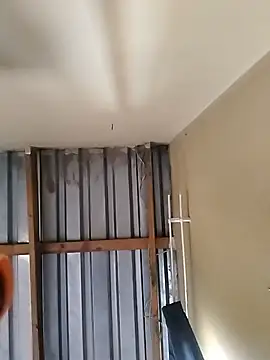 breezyvikky's live room