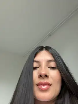 Rashel_Frost_ live cam on StripChat