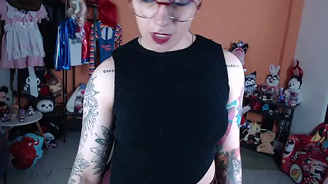 MissMiia2 webcam