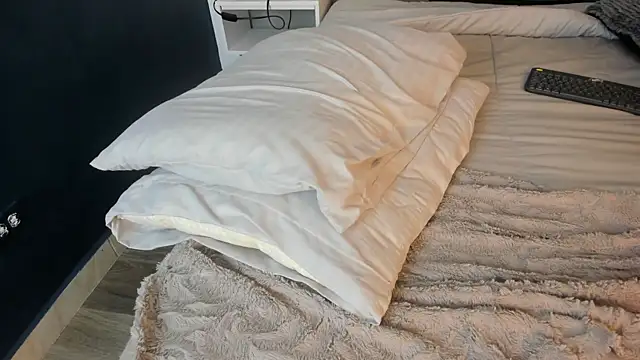 Charlie___Musk webcam