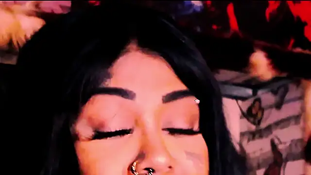 indian_dreamgirl webcam