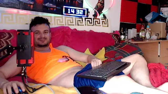 Hugec0ck007 webcam