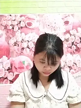 Xuka_lyss live cam on StripChat