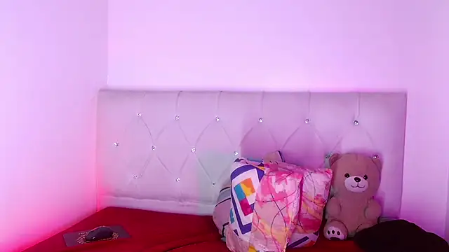 Angel_foxc13 webcam