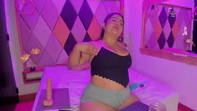 SamanthaFerrer_ webcam